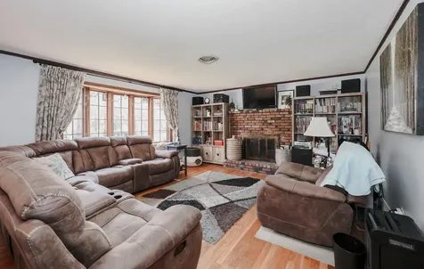 56 Whippoorwill Lane Bedford NH 03110
