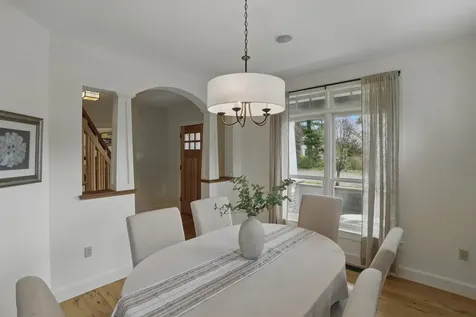 44 Raymond Street Nashua NH 03064