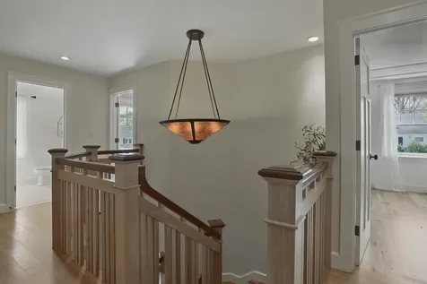 44 Raymond Street Nashua NH 03064