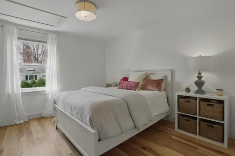 44 Raymond Street Nashua NH 03064