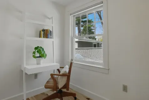 44 Raymond Street Nashua NH 03064