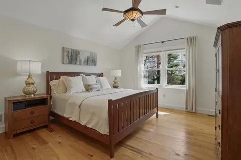 44 Raymond Street Nashua NH 03064