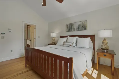 44 Raymond Street Nashua NH 03064