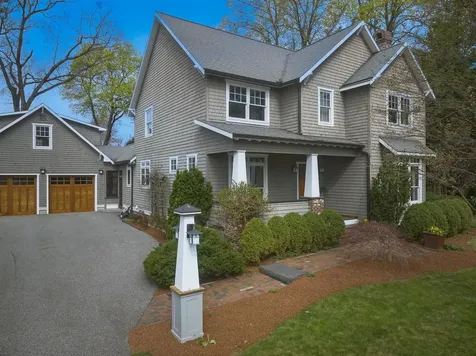 44 Raymond Street Nashua NH 03064