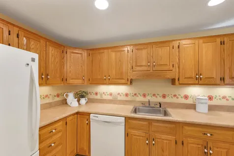 10 Wolfeboro Common Wolfeboro NH 03894