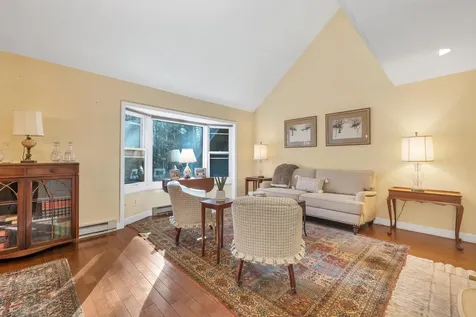 10 Wolfeboro Common Wolfeboro NH 03894