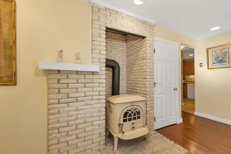 10 Wolfeboro Common Wolfeboro NH 03894