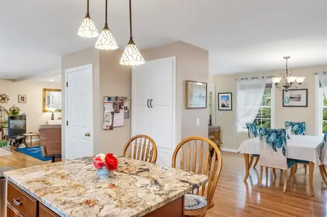 185 Garvin Avenue Manchester NH 03109