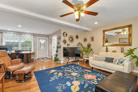 185 Garvin Avenue Manchester NH 03109