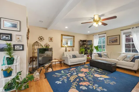185 Garvin Avenue Manchester NH 03109