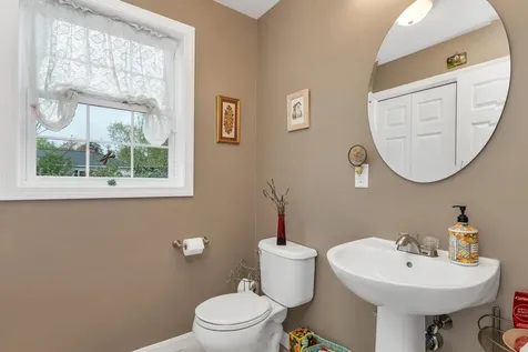 185 Garvin Avenue Manchester NH 03109