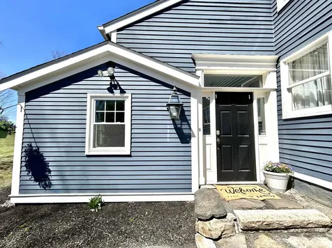 70 Exeter Road Kingston NH 03848