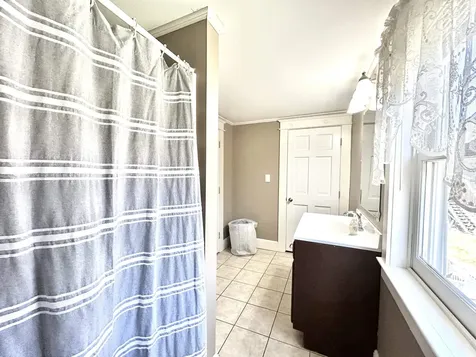 70 Exeter Road Kingston NH 03848