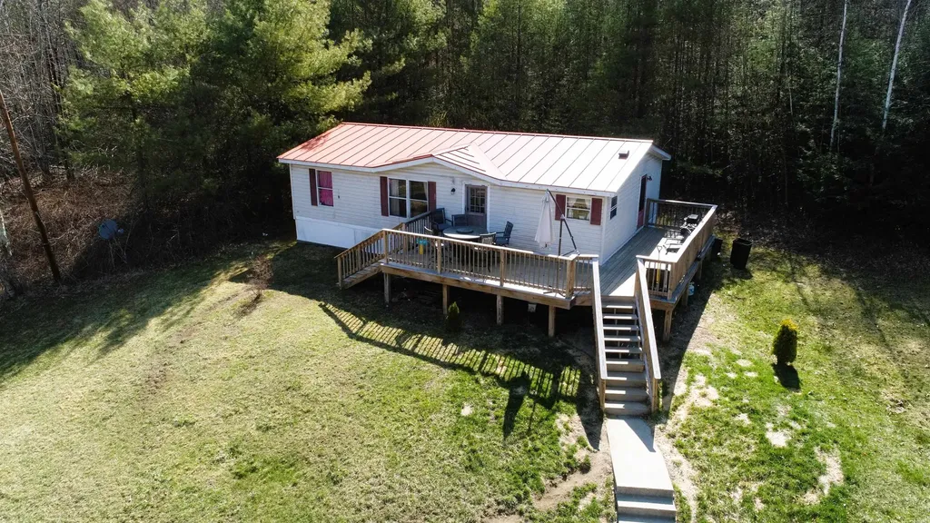 175 2nd Nh Turnpike Unity NH 03743