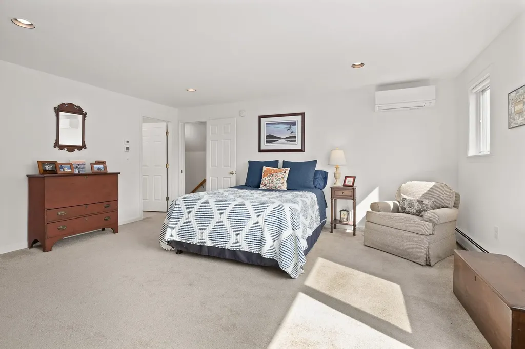 133 Hilltop Place New London NH 03257