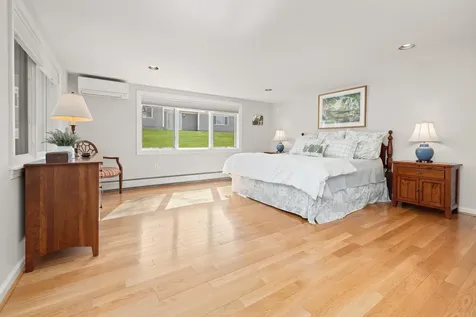 133 Hilltop Place New London NH 03257