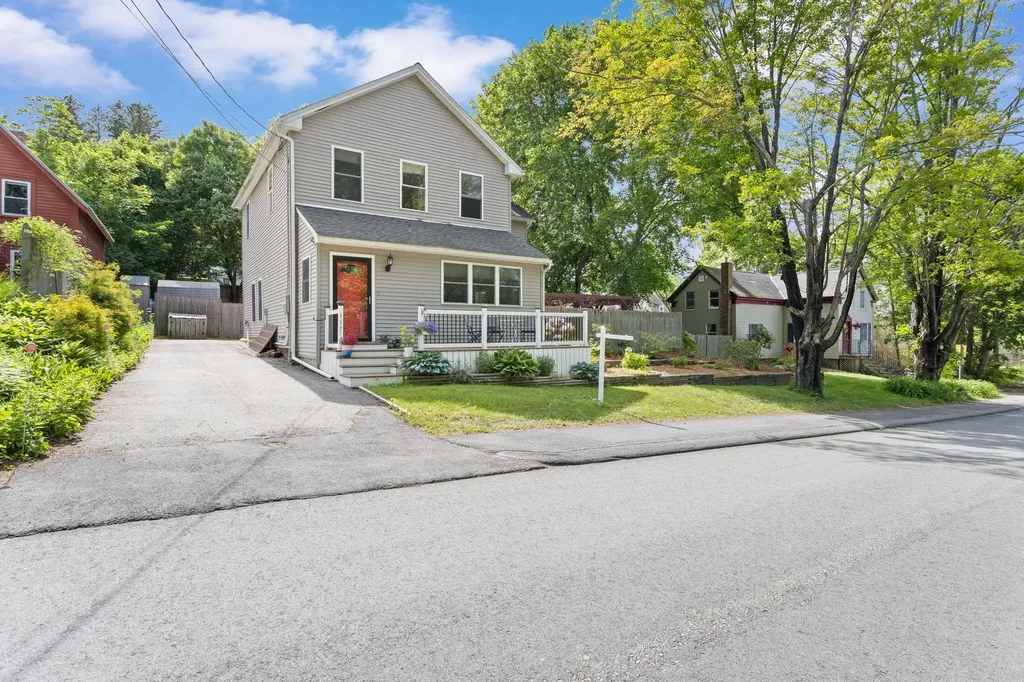 417 Locust Street Rollinsford NH 03869