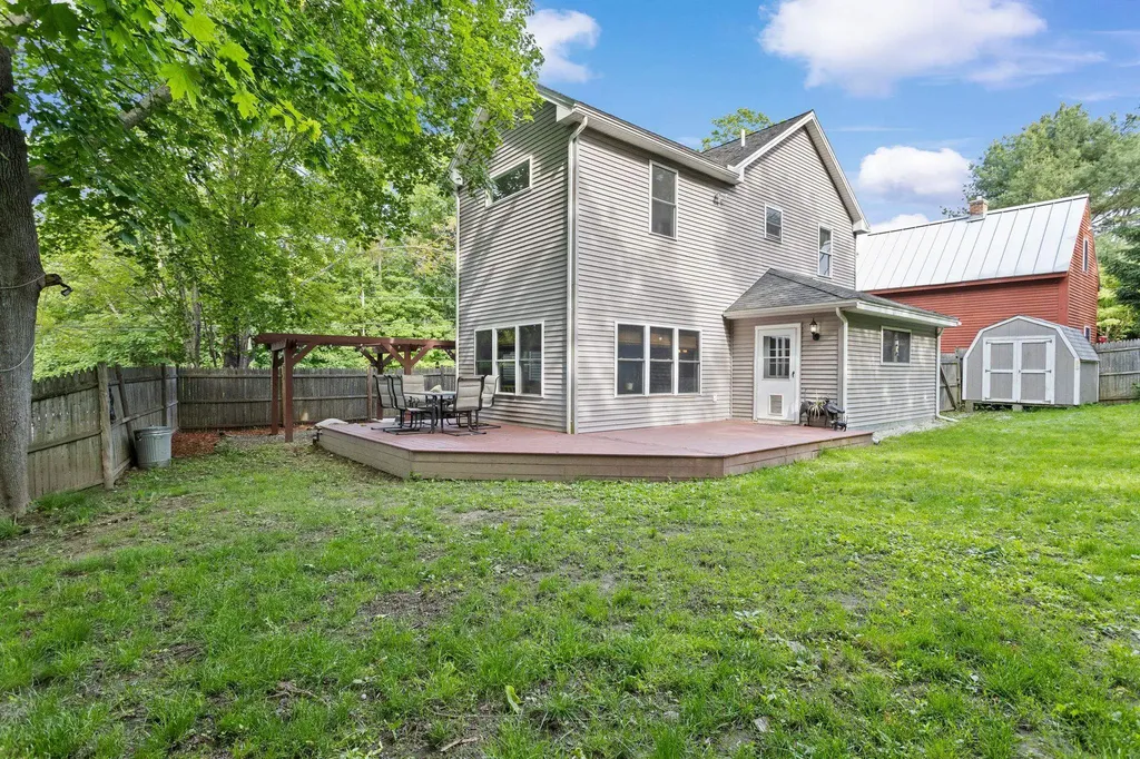 417 Locust Street Rollinsford NH 03869