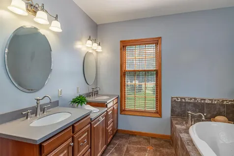 5 Pine Harbor Road Milton VT 05468