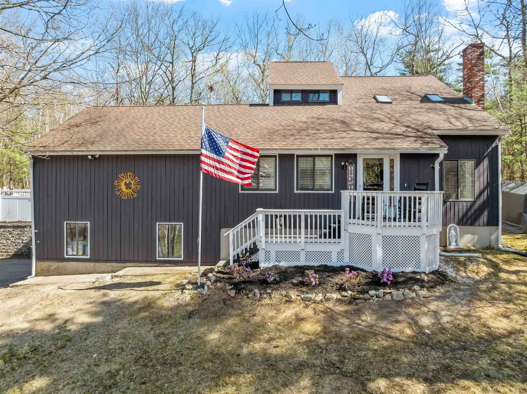 40 Gaita Drive Derry NH 03038