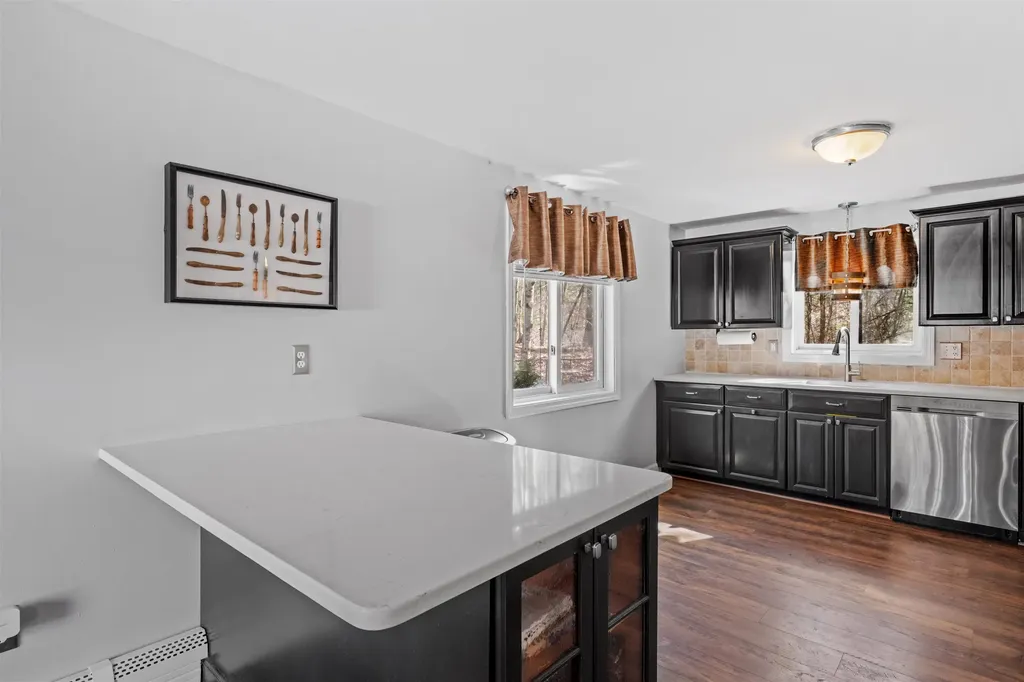 40 Gaita Drive Derry NH 03038