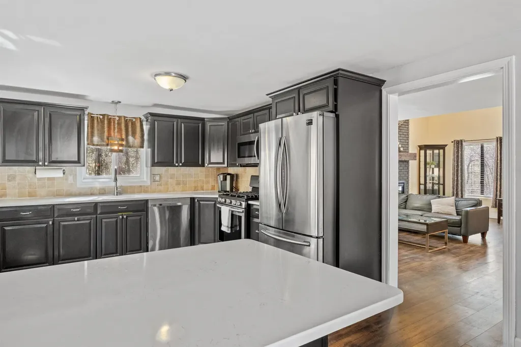 40 Gaita Drive Derry NH 03038