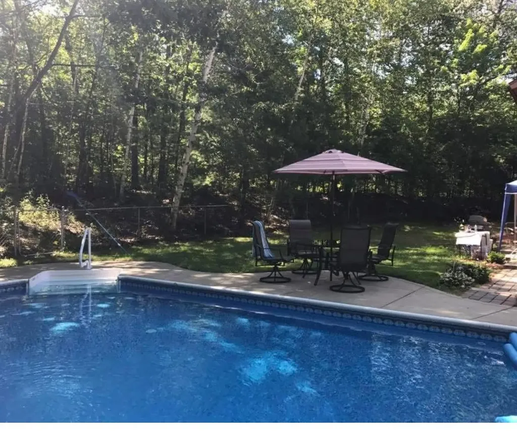 40 Gaita Drive Derry NH 03038
