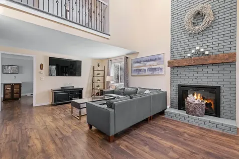 40 Gaita Drive Derry NH 03038