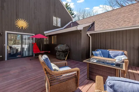 40 Gaita Drive Derry NH 03038