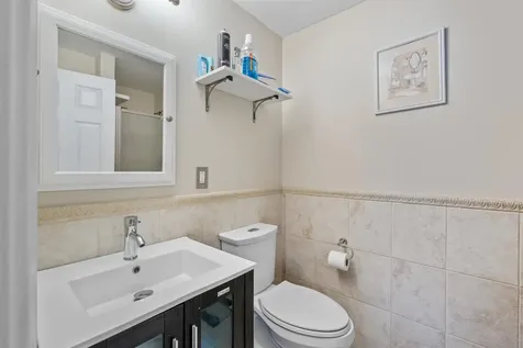 40 Gaita Drive Derry NH 03038