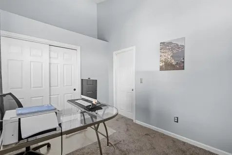 40 Gaita Drive Derry NH 03038