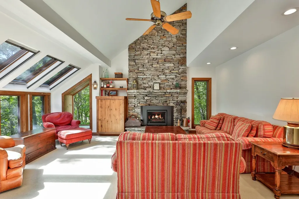 78 Coopers Trace Plymouth VT 05056