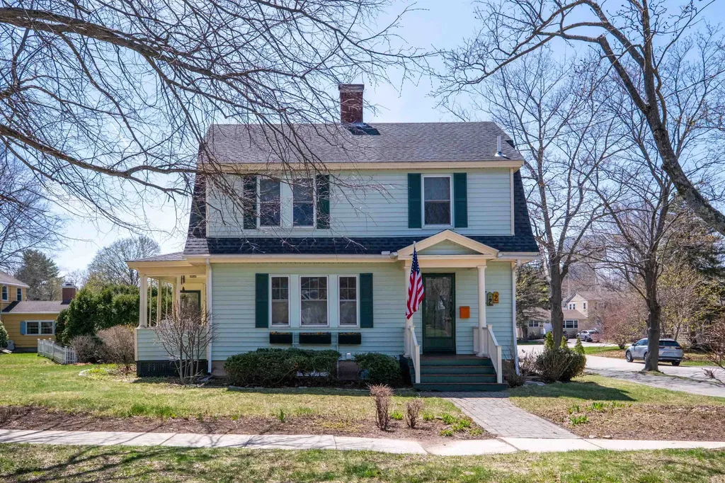 122 Thaxter Road Portsmouth NH 03801