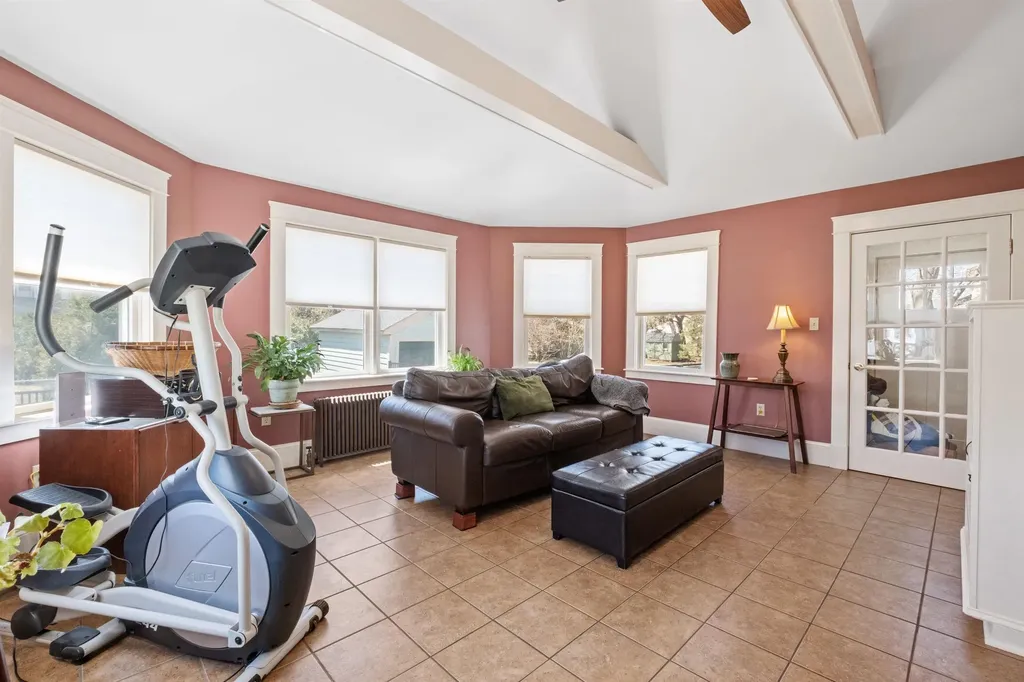 122 Thaxter Road Portsmouth NH 03801