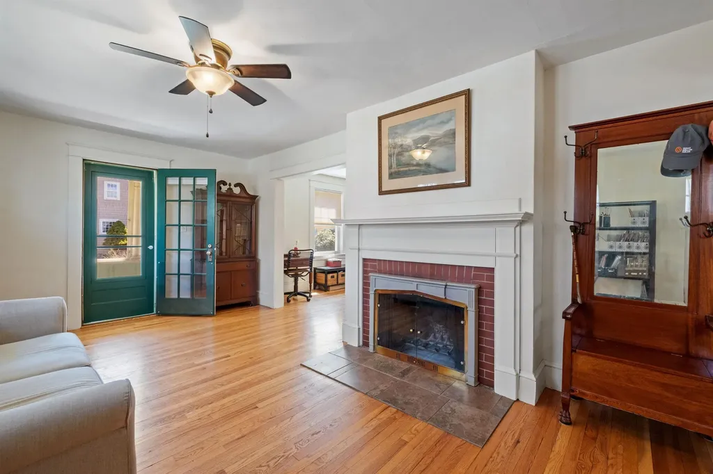 122 Thaxter Road Portsmouth NH 03801