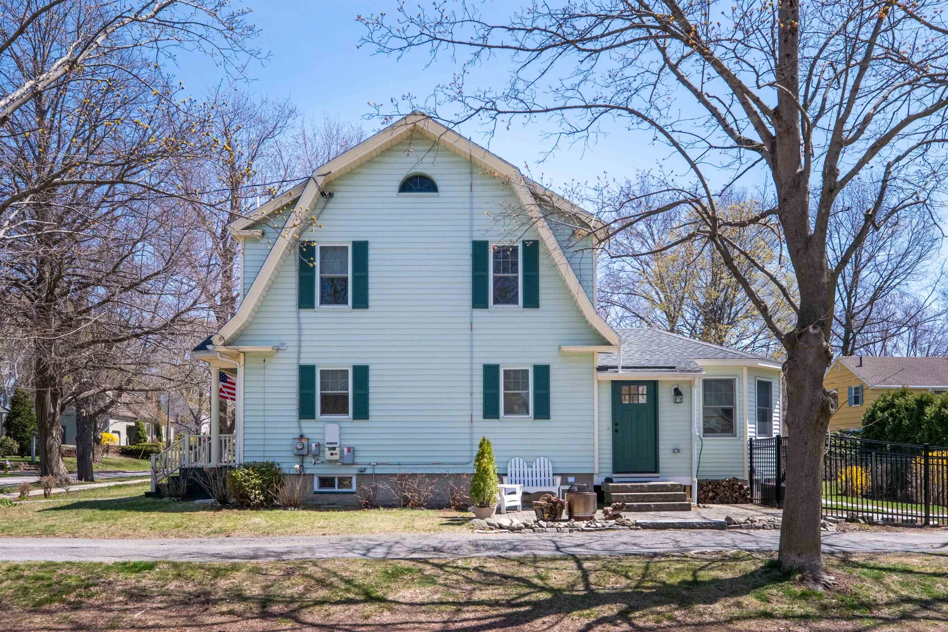 122 Thaxter Road Portsmouth NH 03801