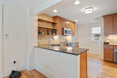 122 Thaxter Road Portsmouth NH 03801