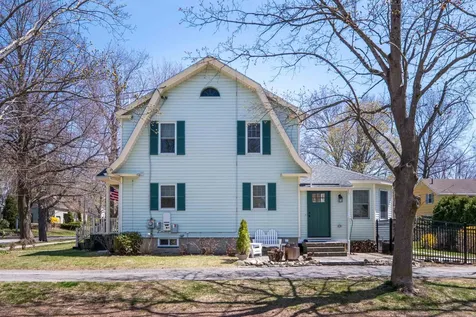 122 Thaxter Road Portsmouth NH 03801