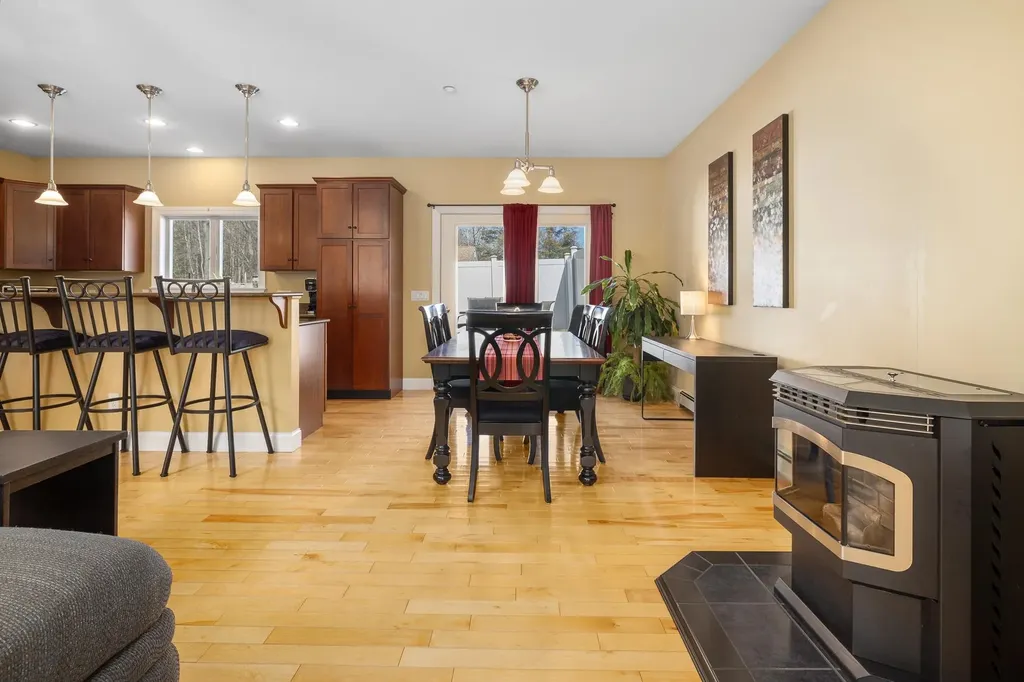 36 Dartmouth Avenue Lebanon NH 03766