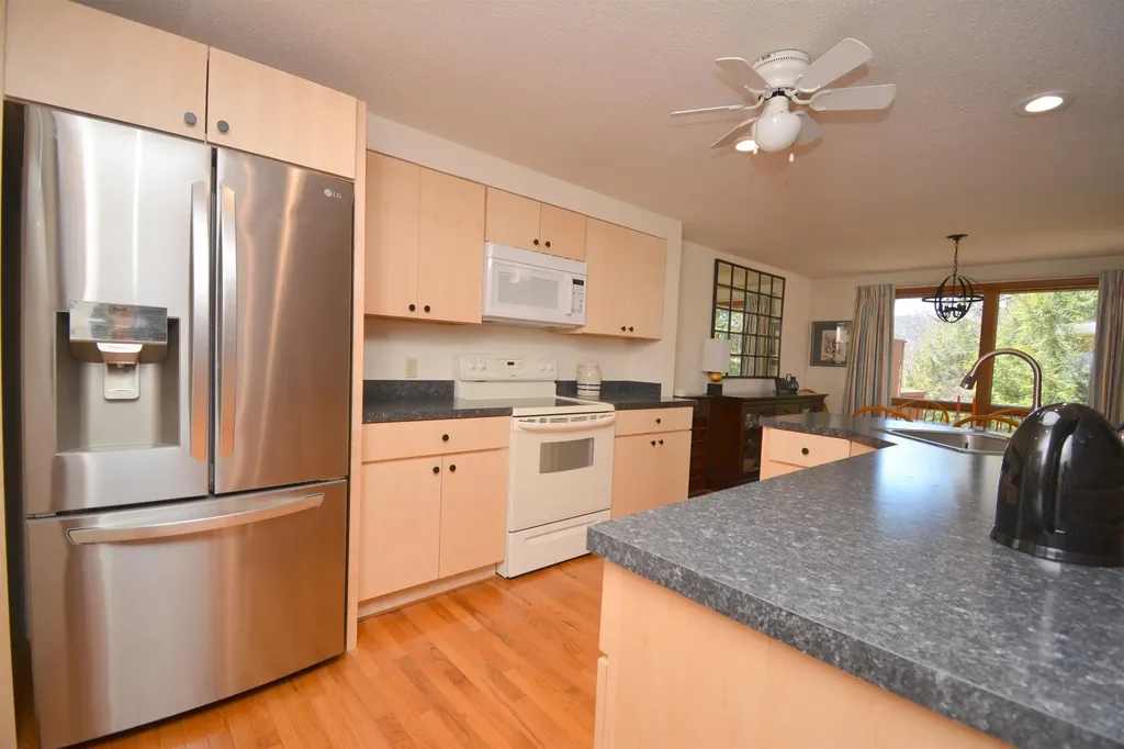 24 Barn Owl Overlook Grantham NH 03753