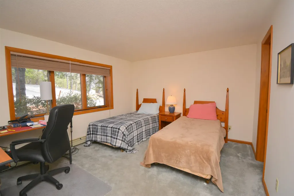 24 Barn Owl Overlook Grantham NH 03753