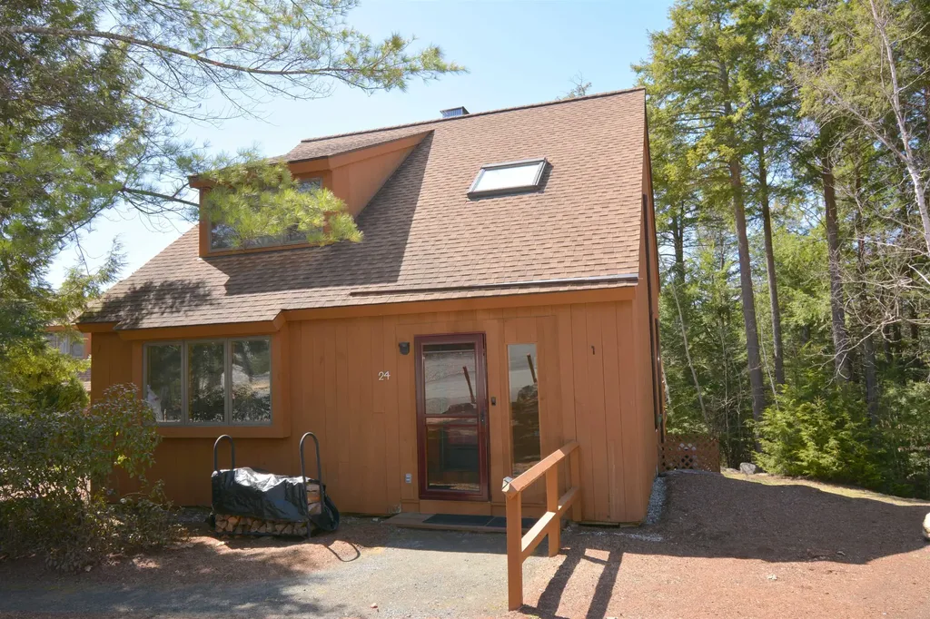 24 Barn Owl Overlook Grantham NH 03753