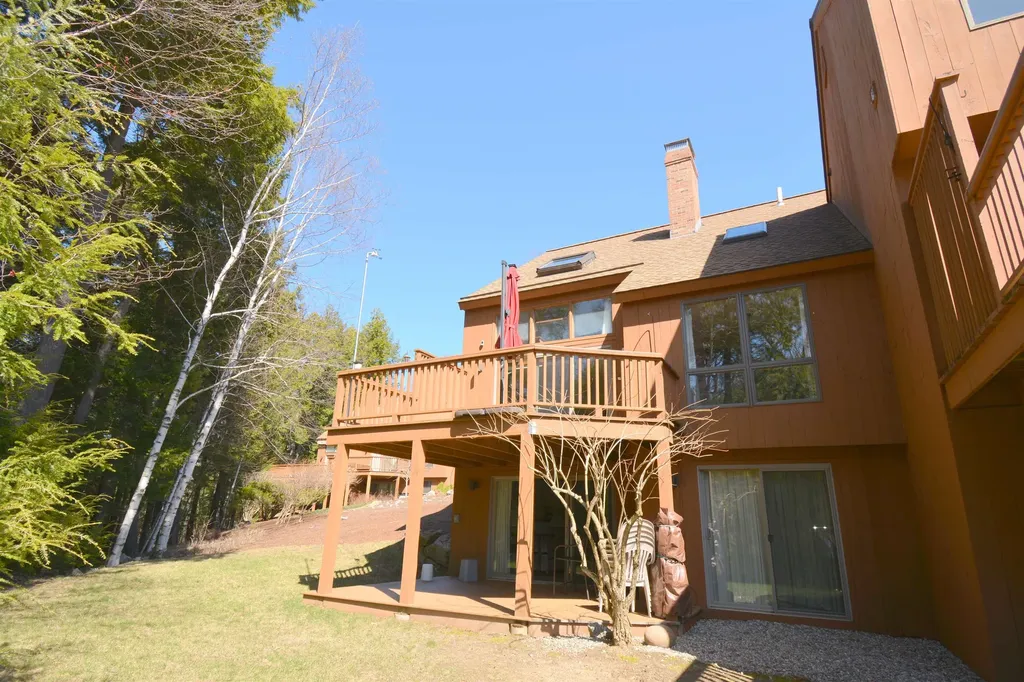 24 Barn Owl Overlook Grantham NH 03753
