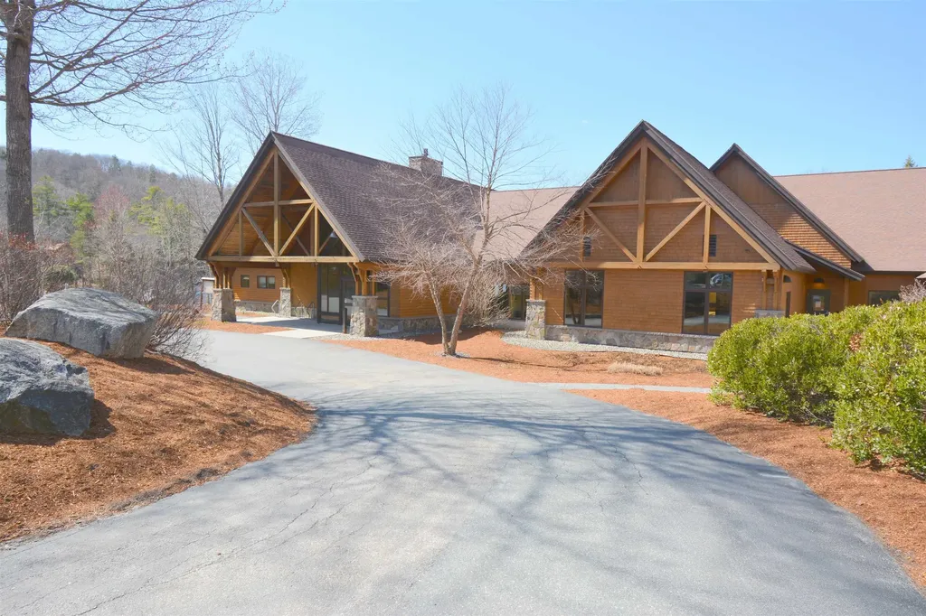 24 Barn Owl Overlook Grantham NH 03753