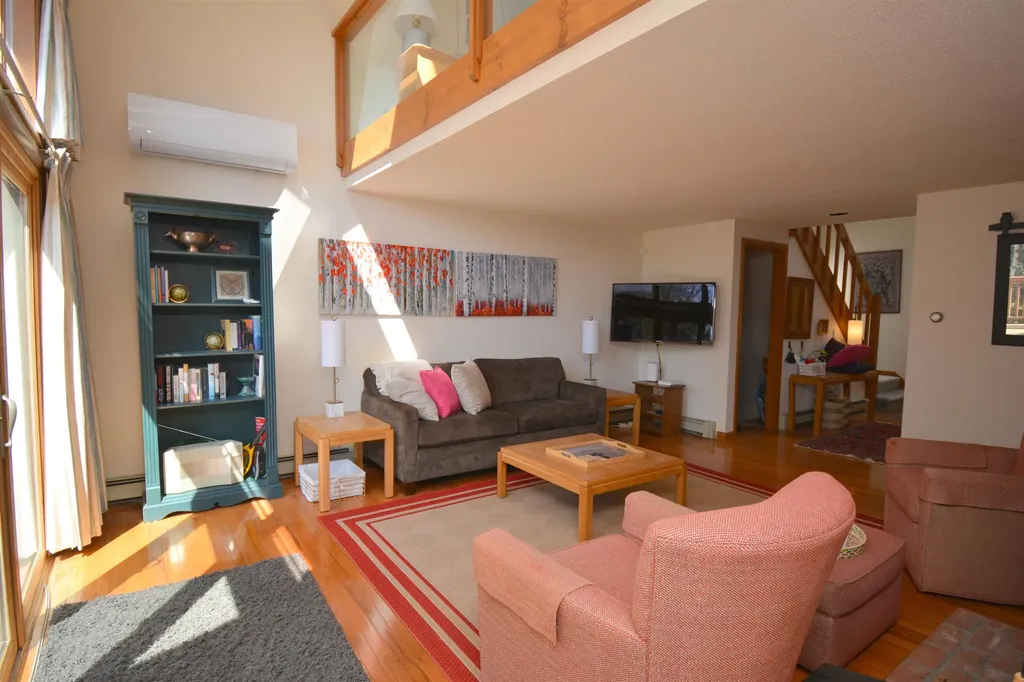 24 Barn Owl Overlook Grantham NH 03753