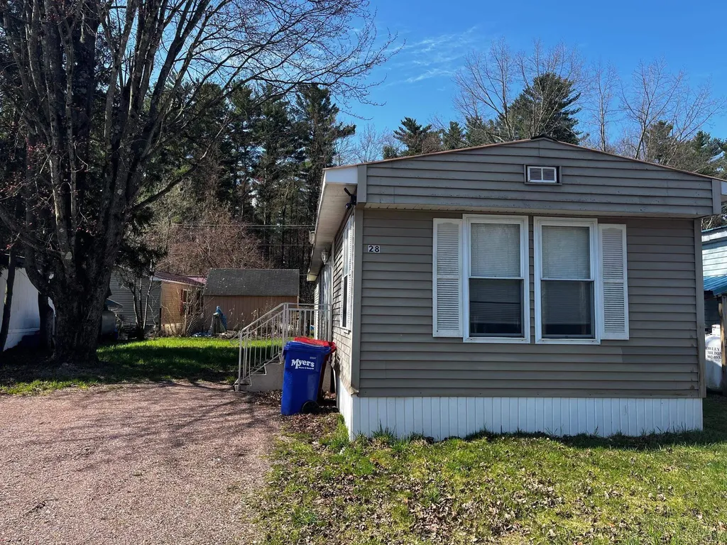 28 Owen Court Milton VT 05468