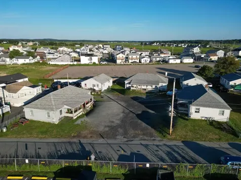 8-16 Jones Avenue Hampton NH 03842