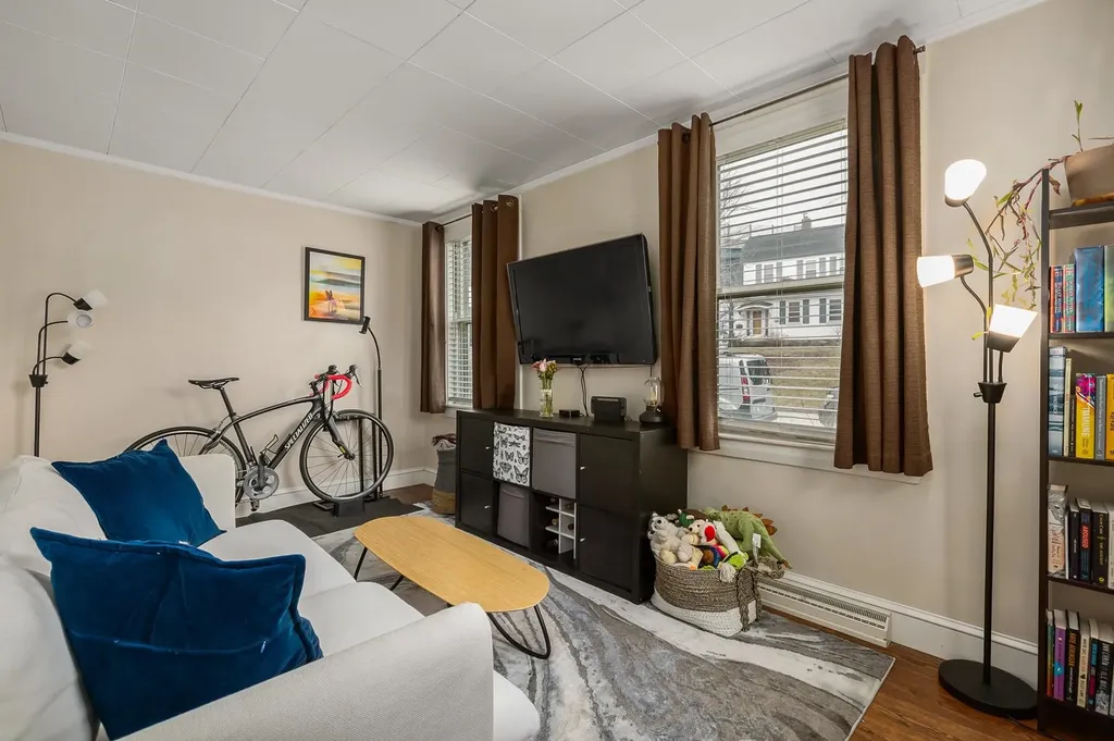 40 Concord Way Portsmouth NH 03801