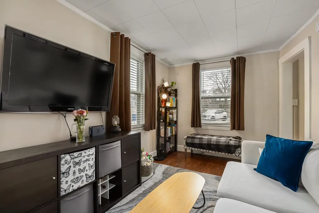 40 Concord Way Portsmouth NH 03801