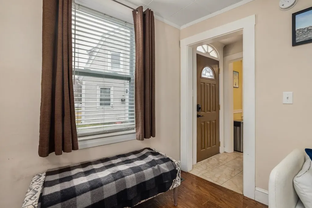 40 Concord Way Portsmouth NH 03801